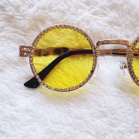 Kate Clear Yellow Round Sunglasses - Picture 3 of 14